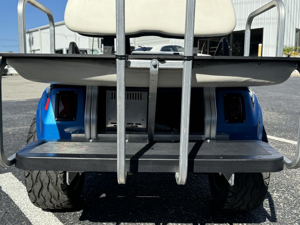 
								2009 Club Car DS full									