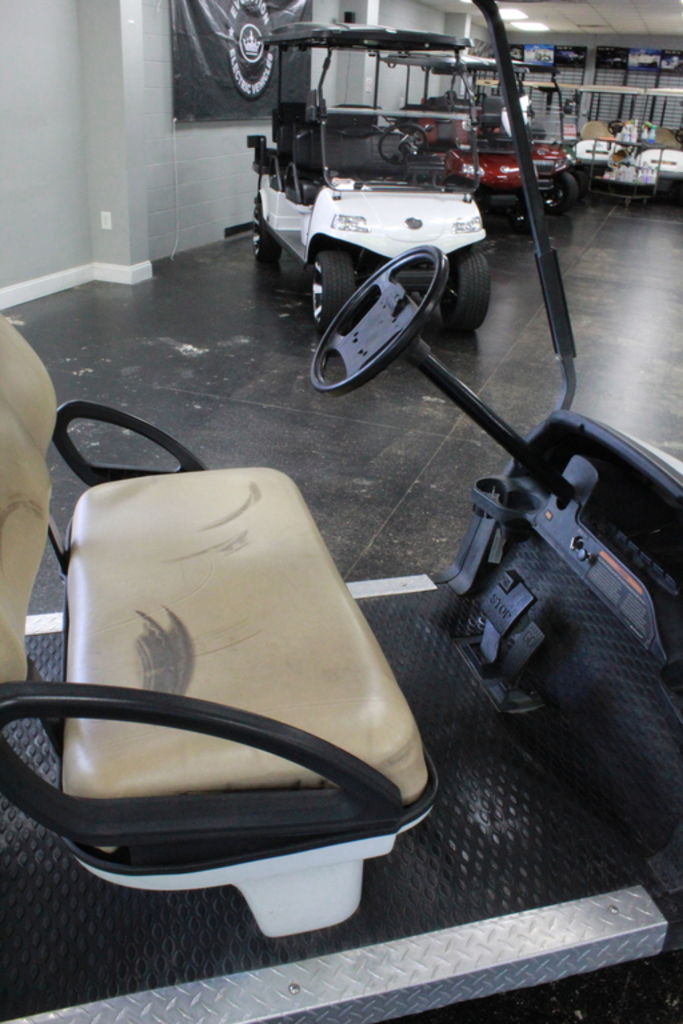 
								2009 Club Car Precedent full									