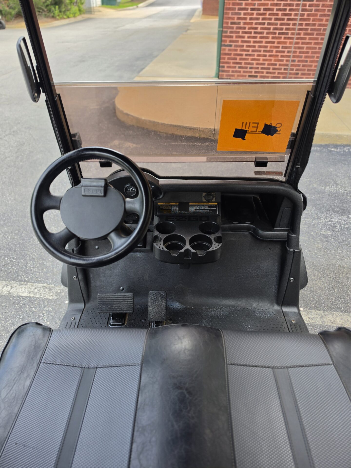 
								2015 E-Z-GO RXV full									