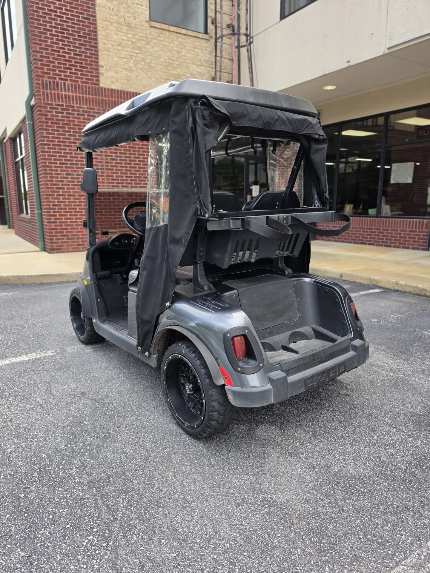 
								2015 E-Z-GO RXV full									