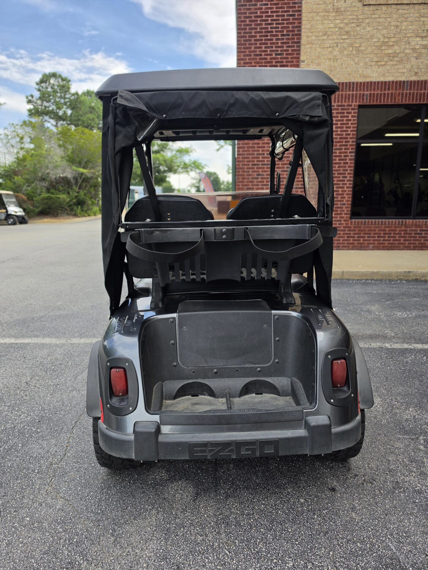 
								2015 E-Z-GO RXV full									