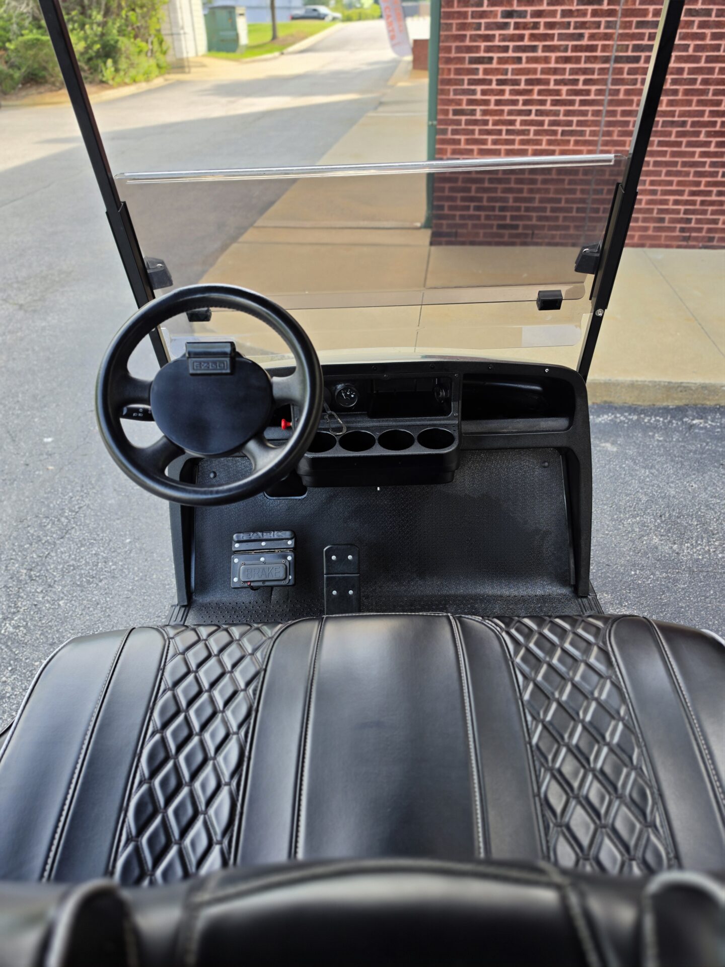 
								2018 E-Z-GO Freedom TXT Elite full									