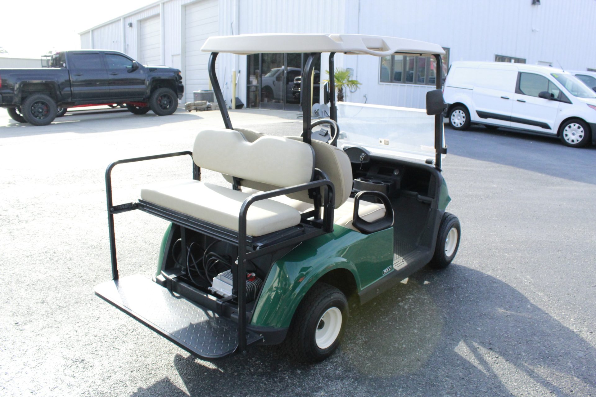 
								2019 E-Z-GO RXV full									