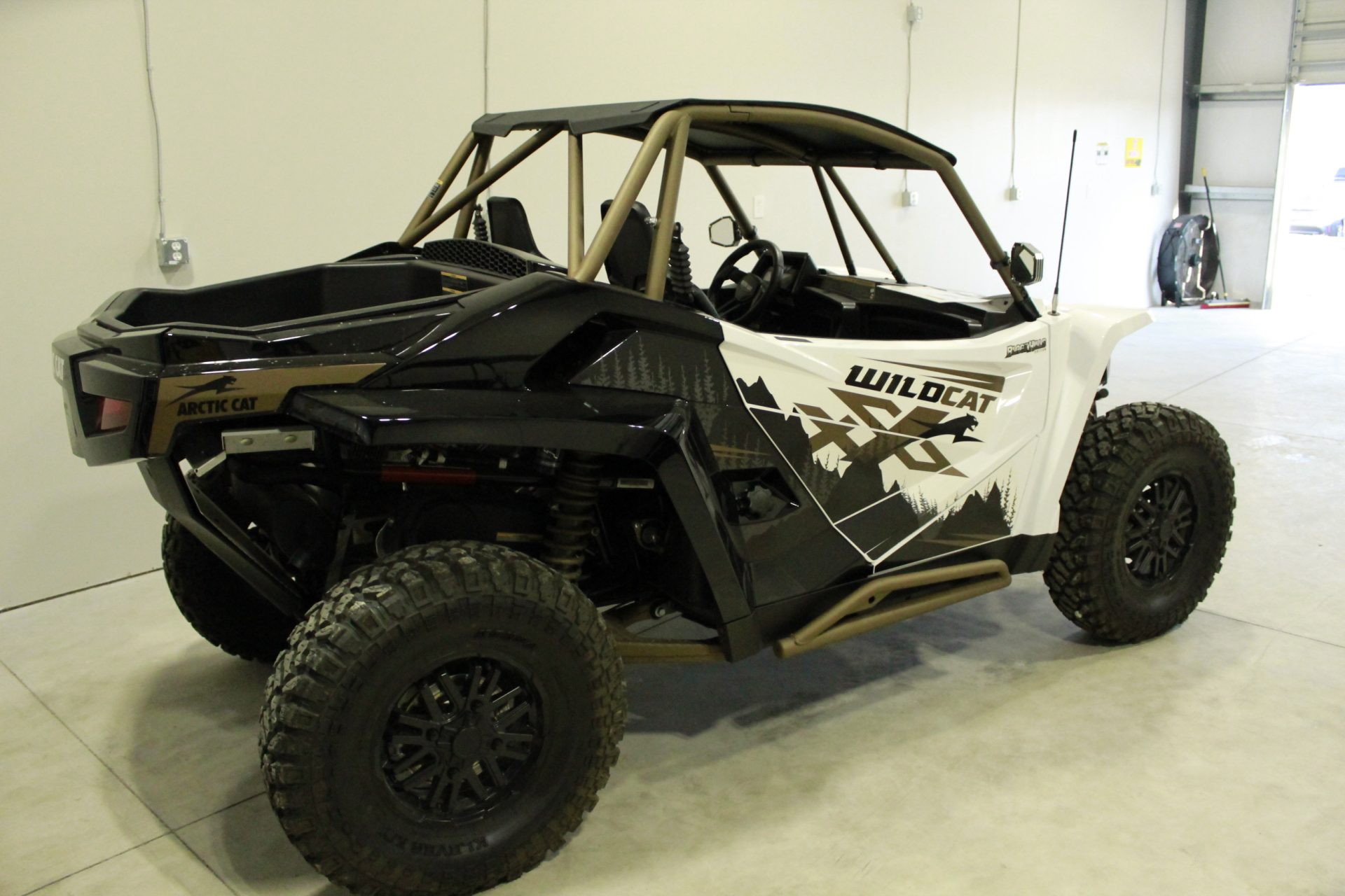 2023 Arctic Cat Wildcat XX Black Hills Edition