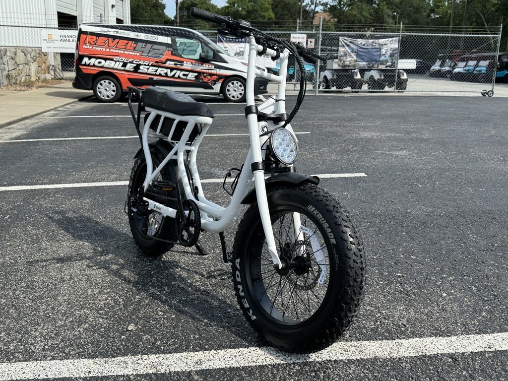 
								2024 ScootStar Popstar full									