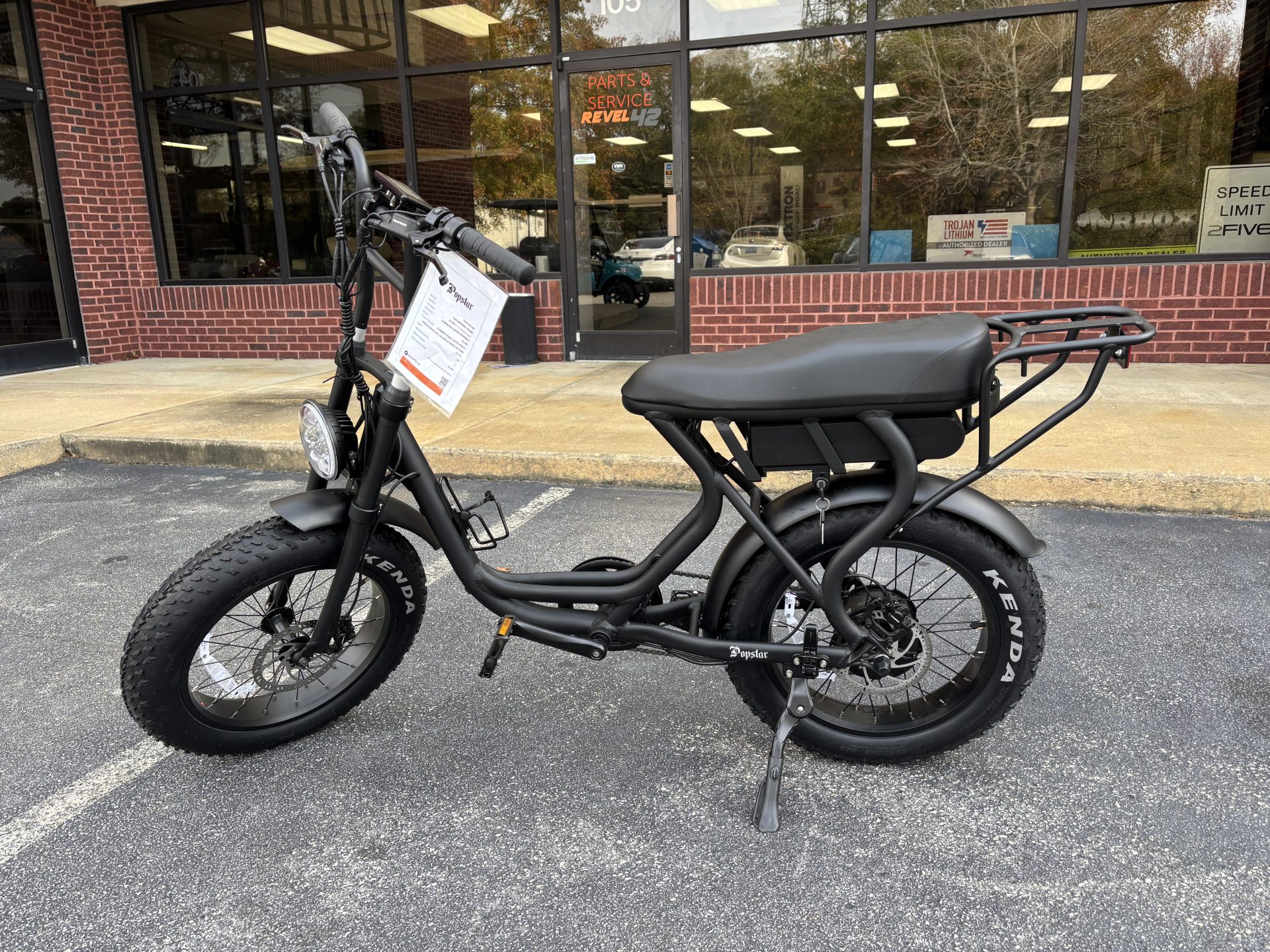 
								2024 ScootStar Popstar full									