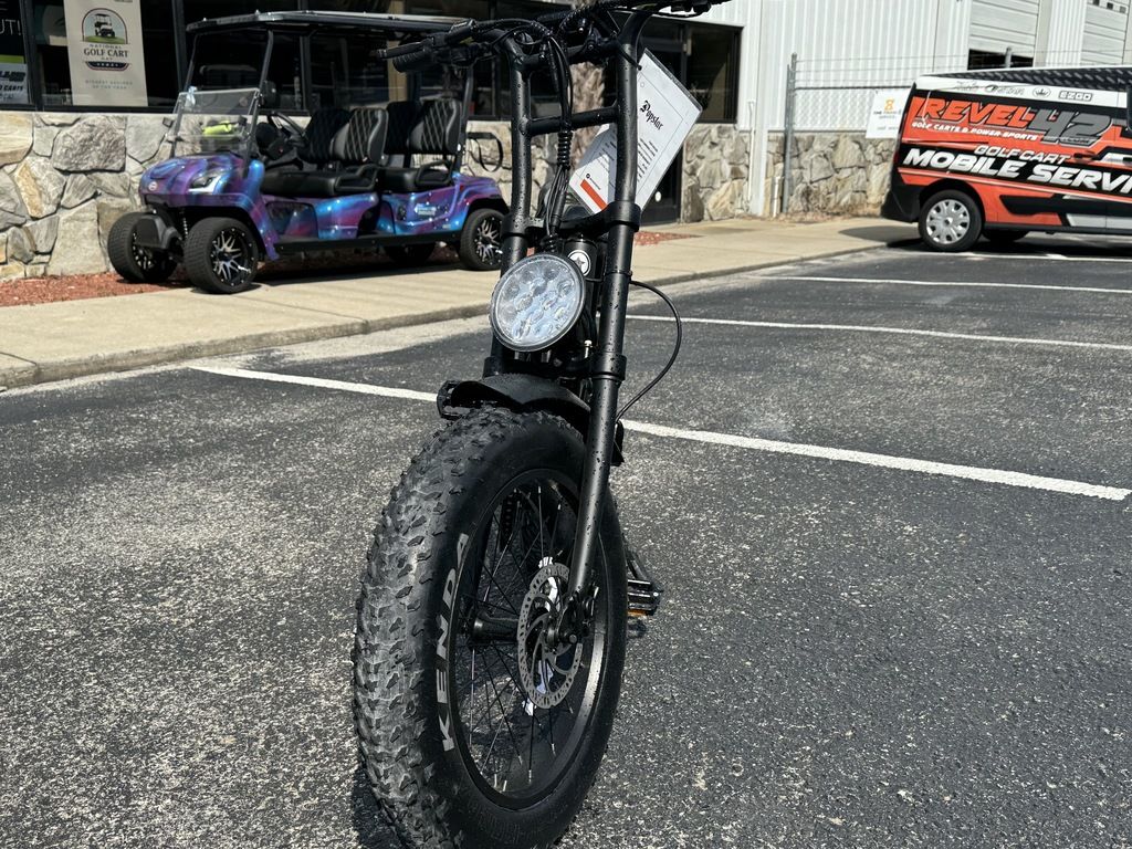 
								2024 ScootStar Popstar full									