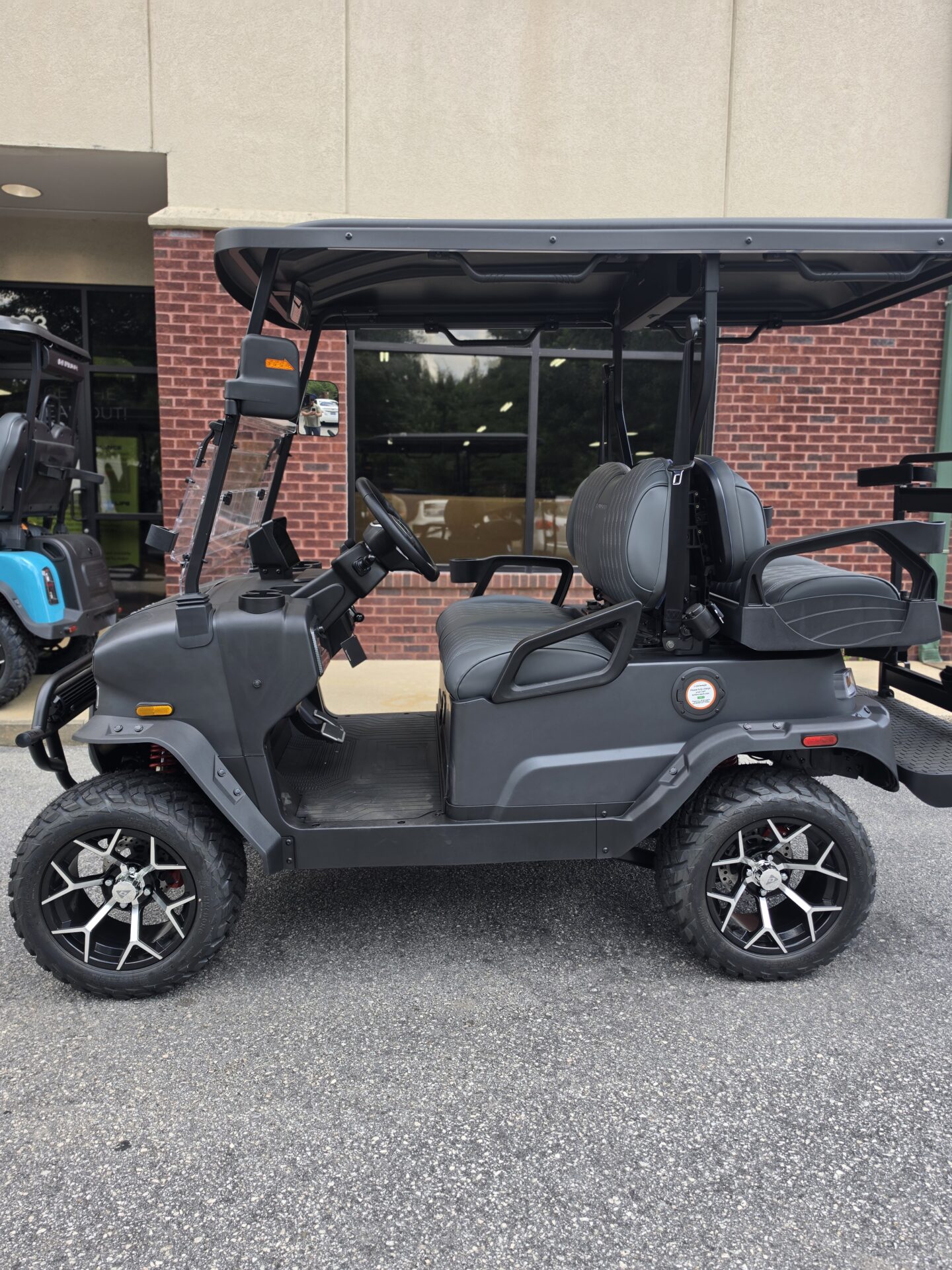 
								2026 Denago EV Nomad XL full									