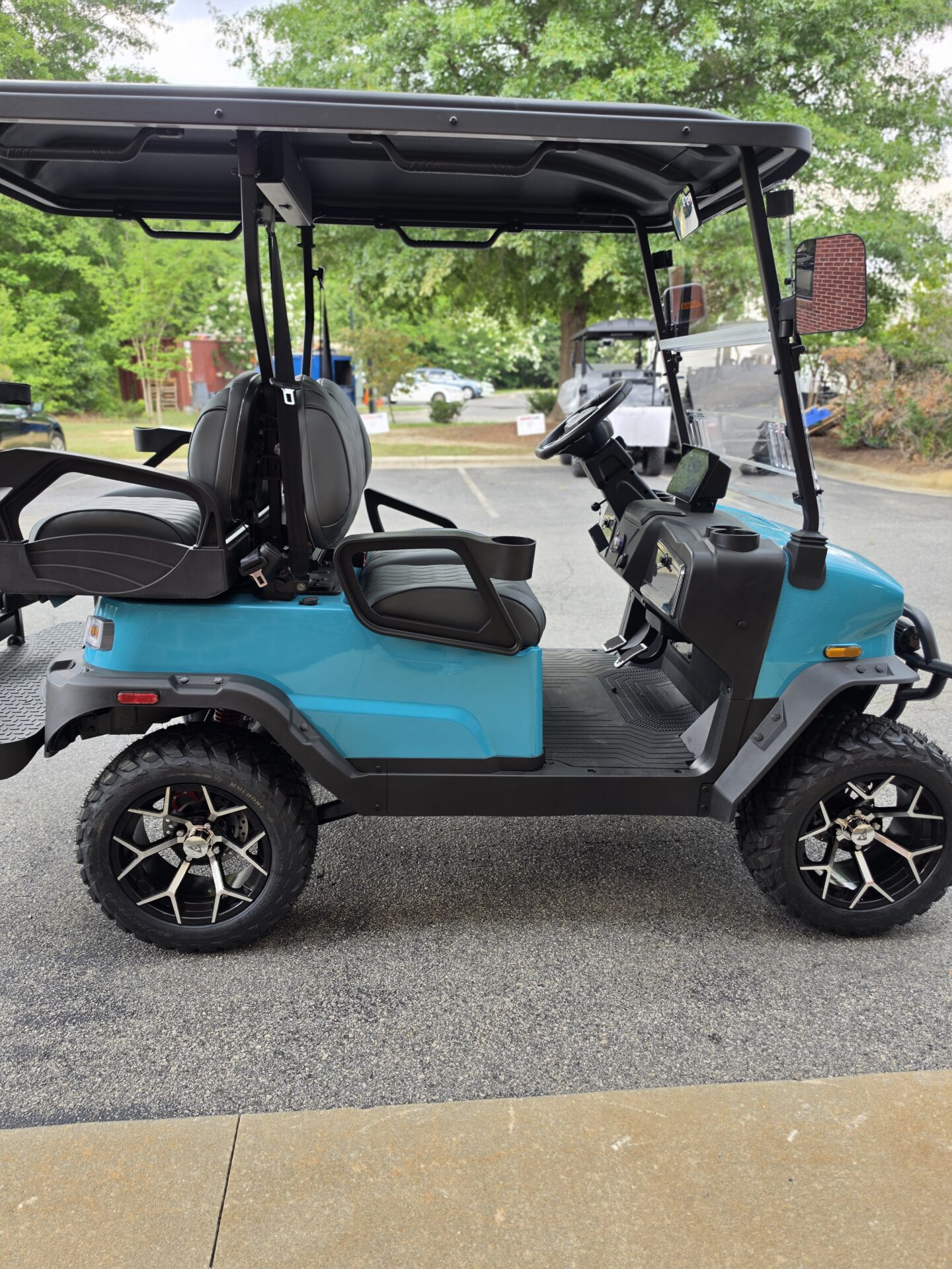 
								2026 Denago EV Nomad XL full									