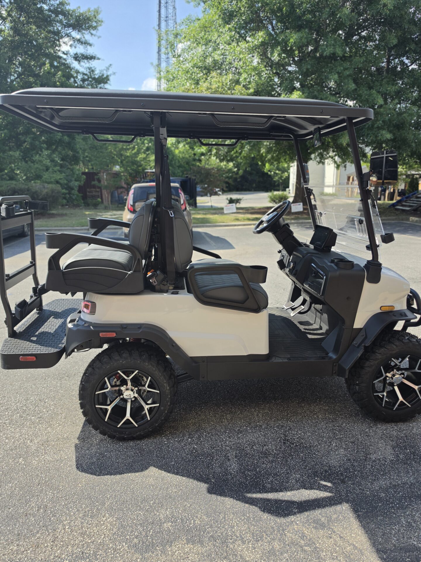 
								2026 Denago EV Nomad XL full									