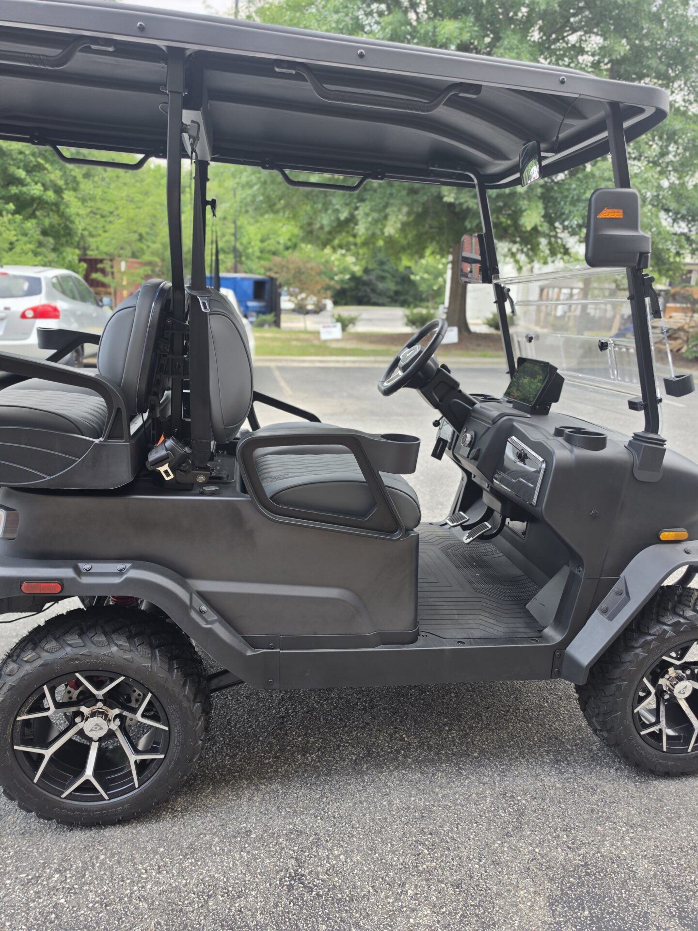 
								2026 Denago EV Nomad XL full									