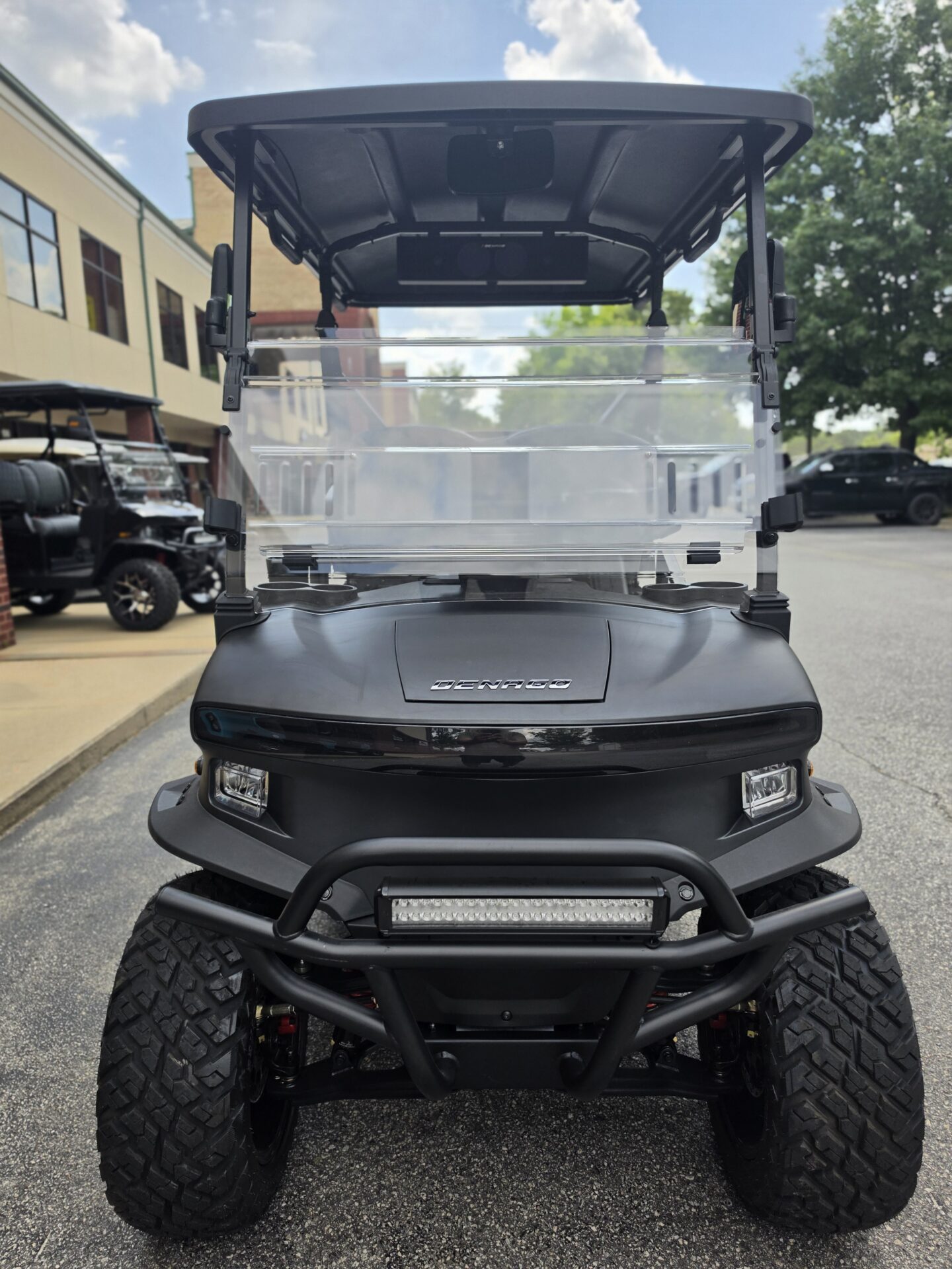 
								2026 Denago EV Nomad XL full									