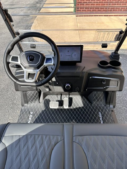 
								2026 Denago EV Rover XL full									