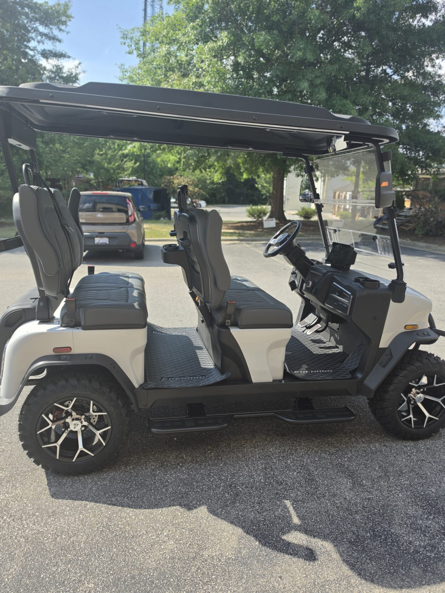 
								2026 Denago EV Rover XL full									