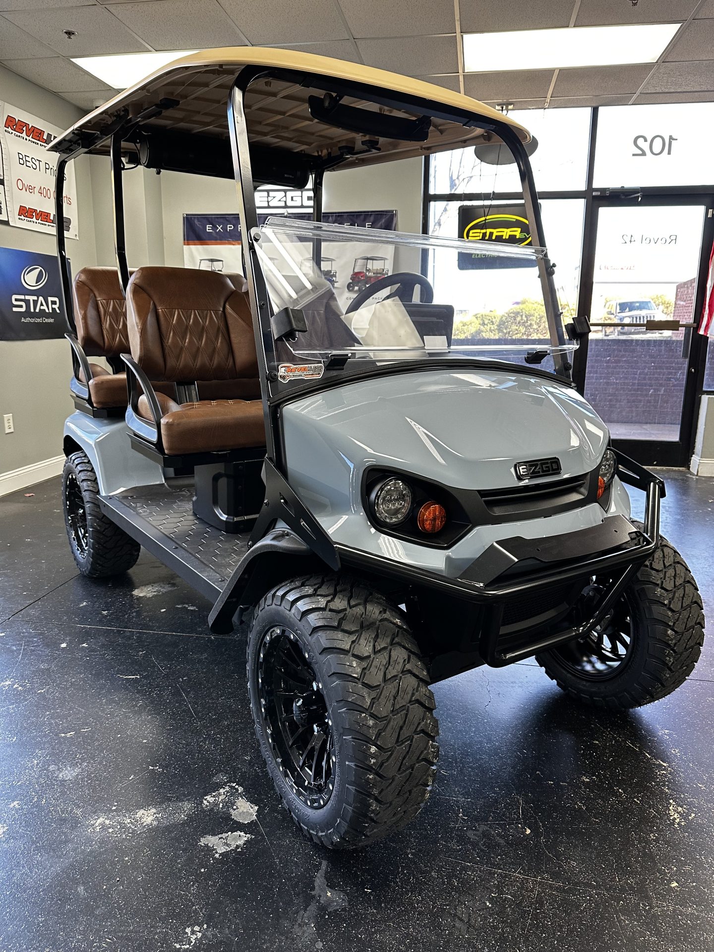 
								2026 E-Z-GO Liberty LSV ELiTE Lithium full									