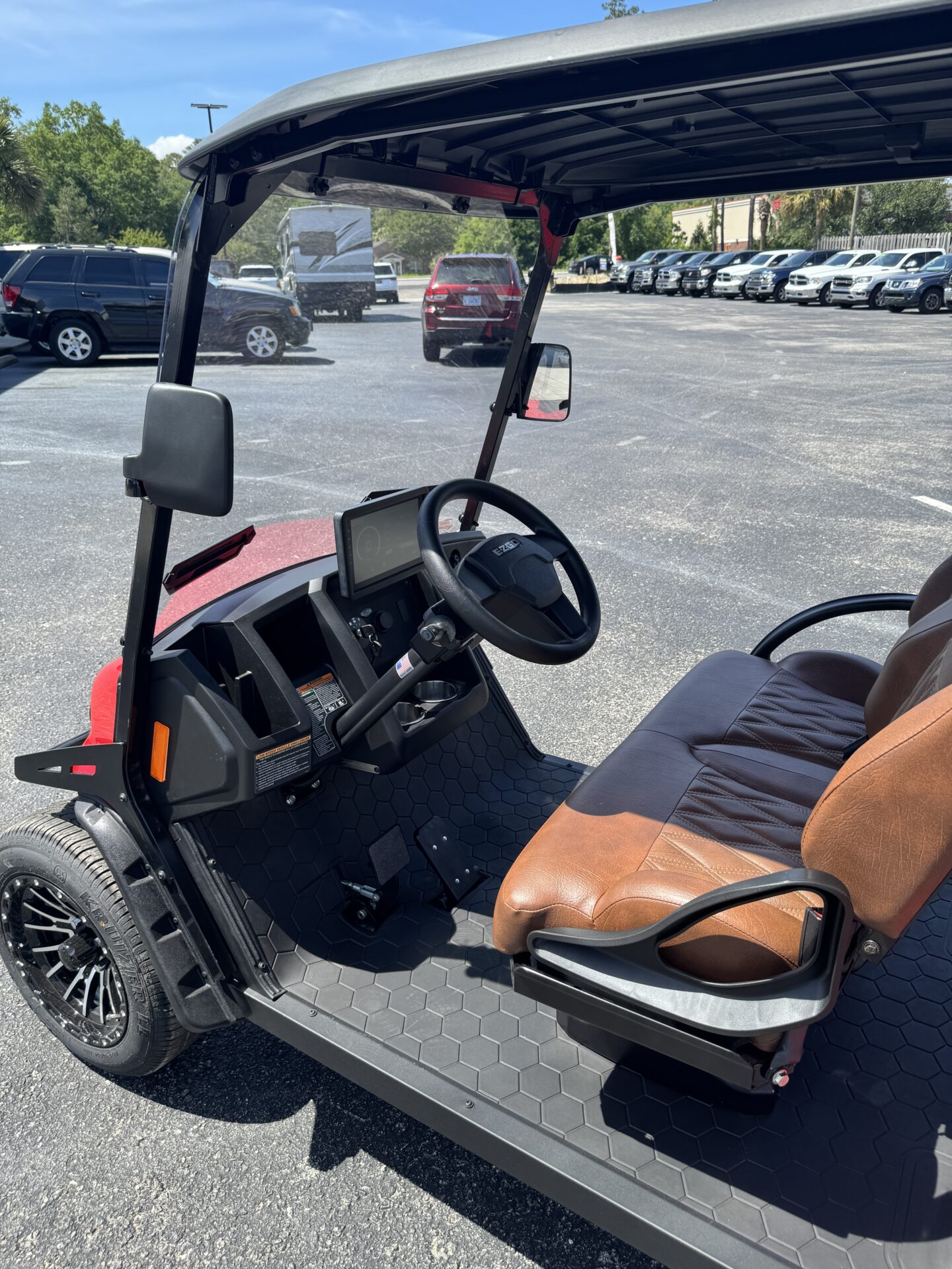 
								2026 E-Z-GO Liberty LSV ELiTE Lithium full									