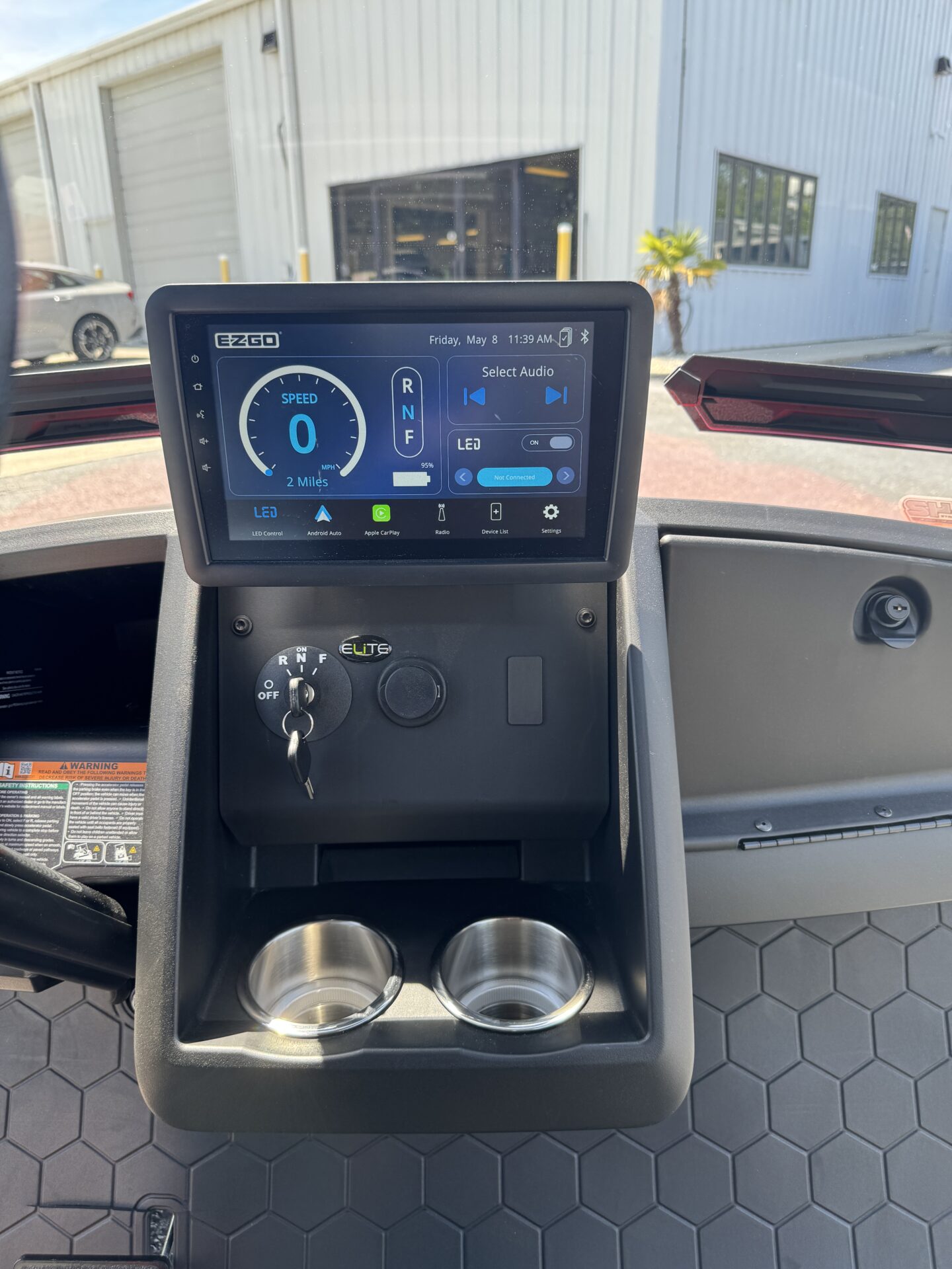 
								2026 E-Z-GO Liberty LSV ELiTE Lithium full									
