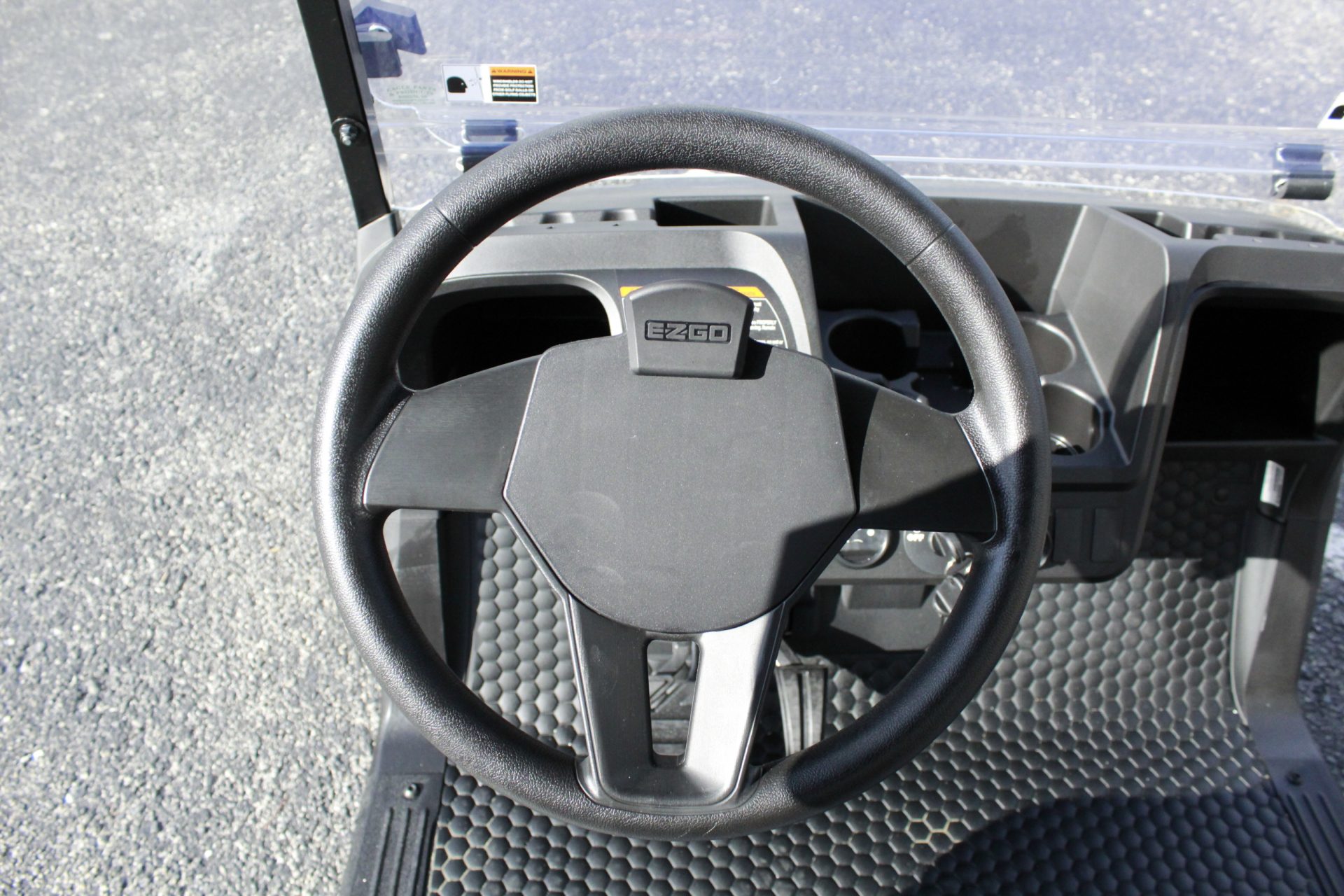 
								2026 E-Z-GO RXV 4 Freedom EX1 Gas full									