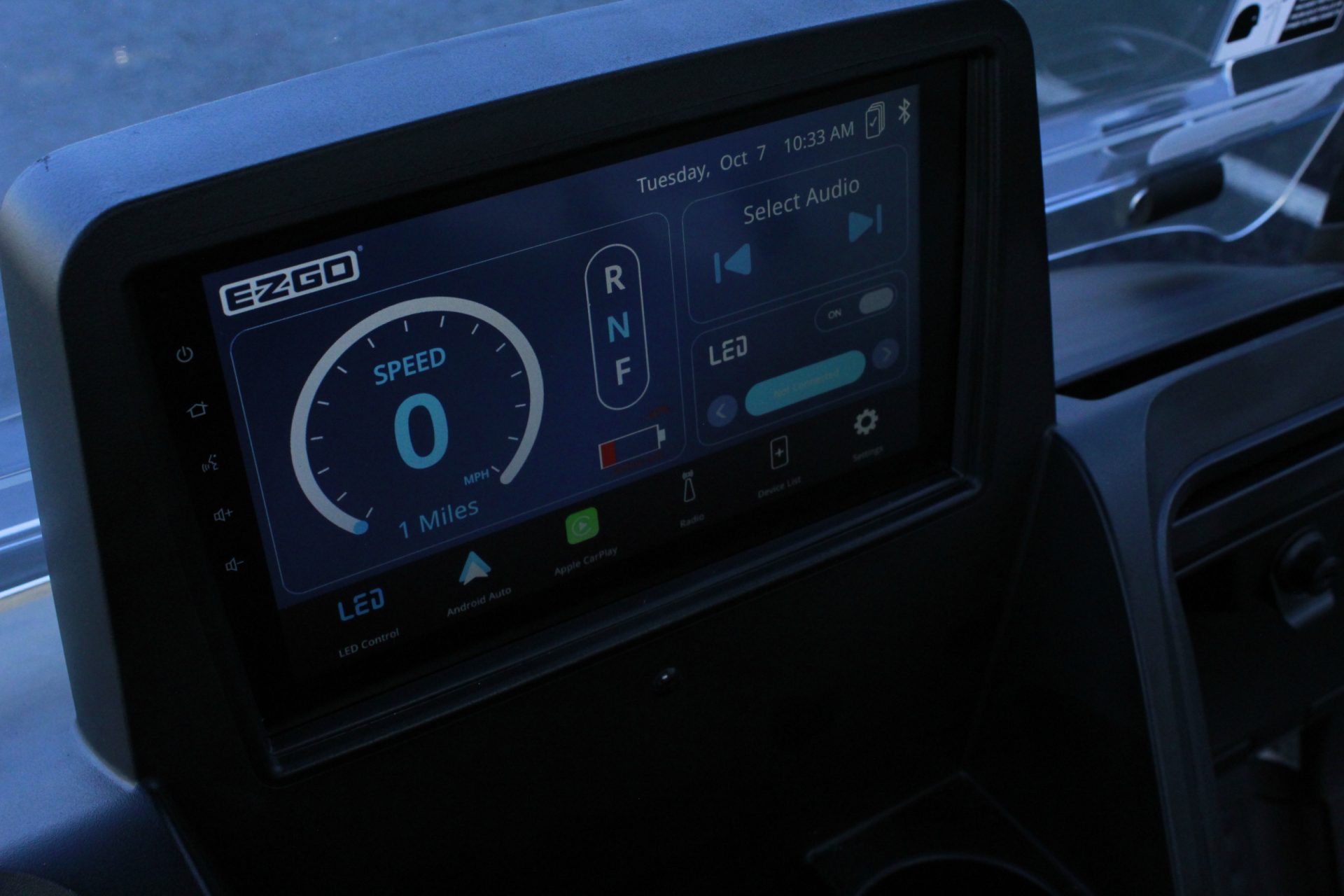
								2026 E-Z-GO RXV 4 Summit XT Elite Lithium full									