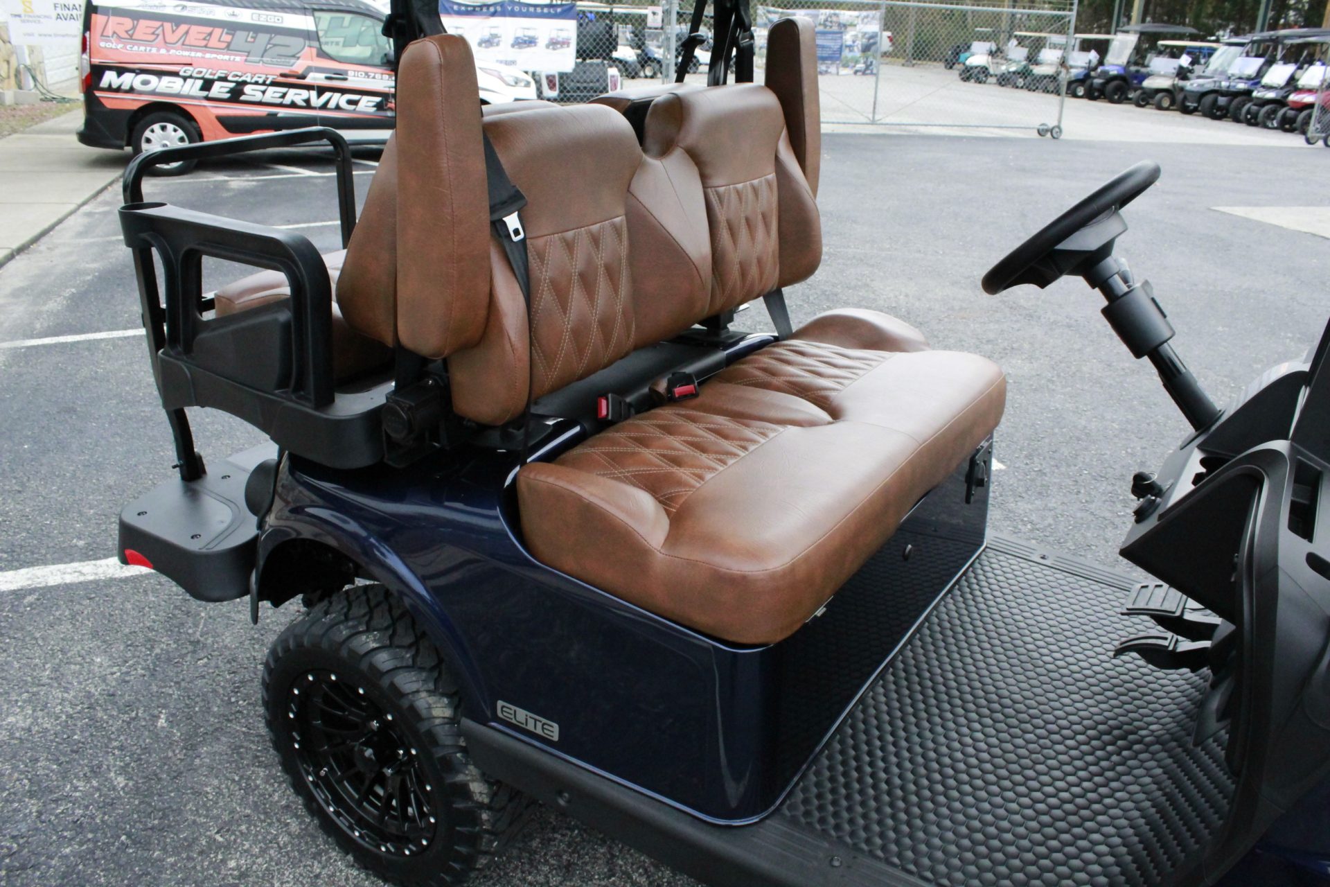 
								2026 E-Z-GO RXV 4 Summit XTL Elite Lithium full									