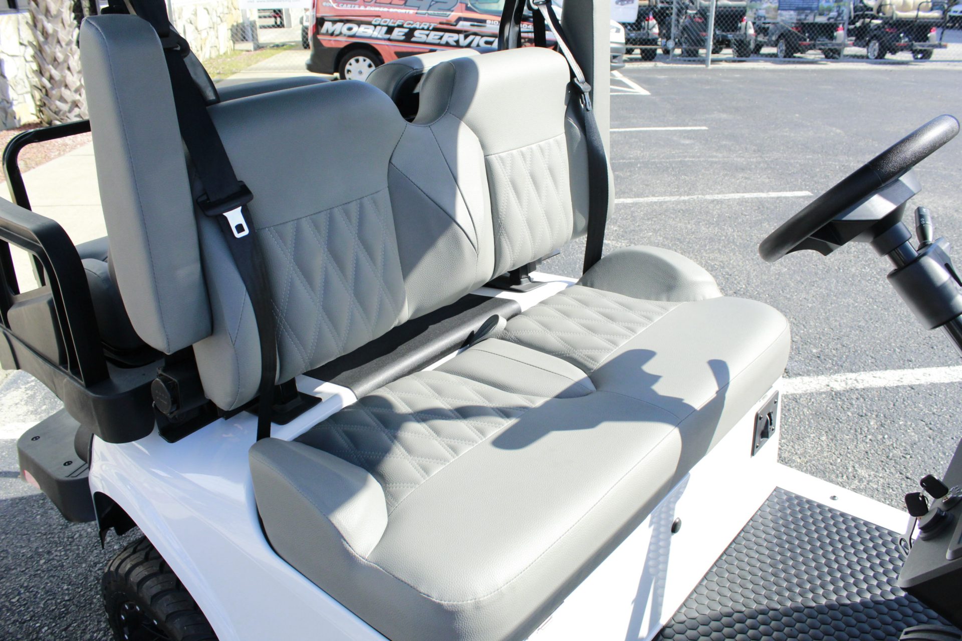 
								2026 E-Z-GO RXV 4 Summit XTL Elite Lithium full									