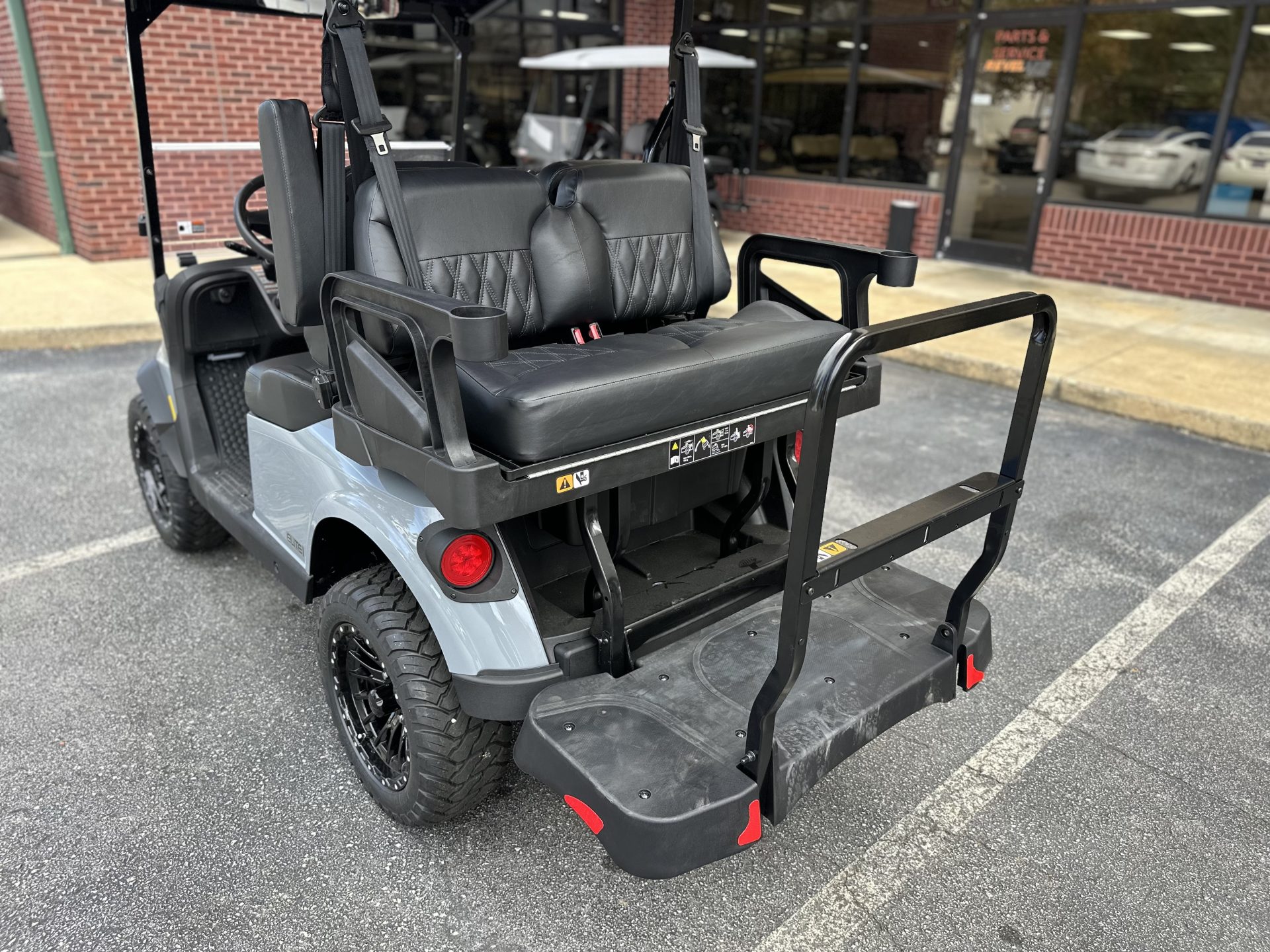 
								2026 E-Z-GO RXV 4 Summit XTL Elite Lithium full									