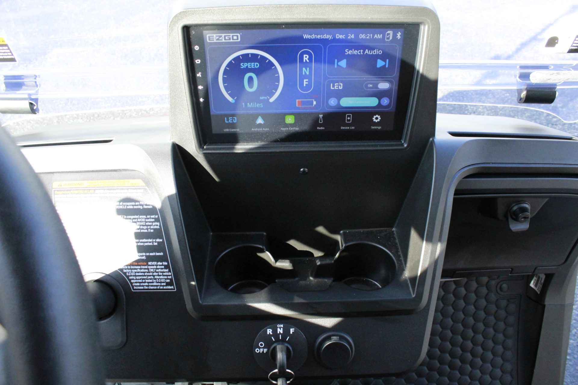 
								2026 E-Z-GO RXV 4 Summit XTL Elite Lithium full									