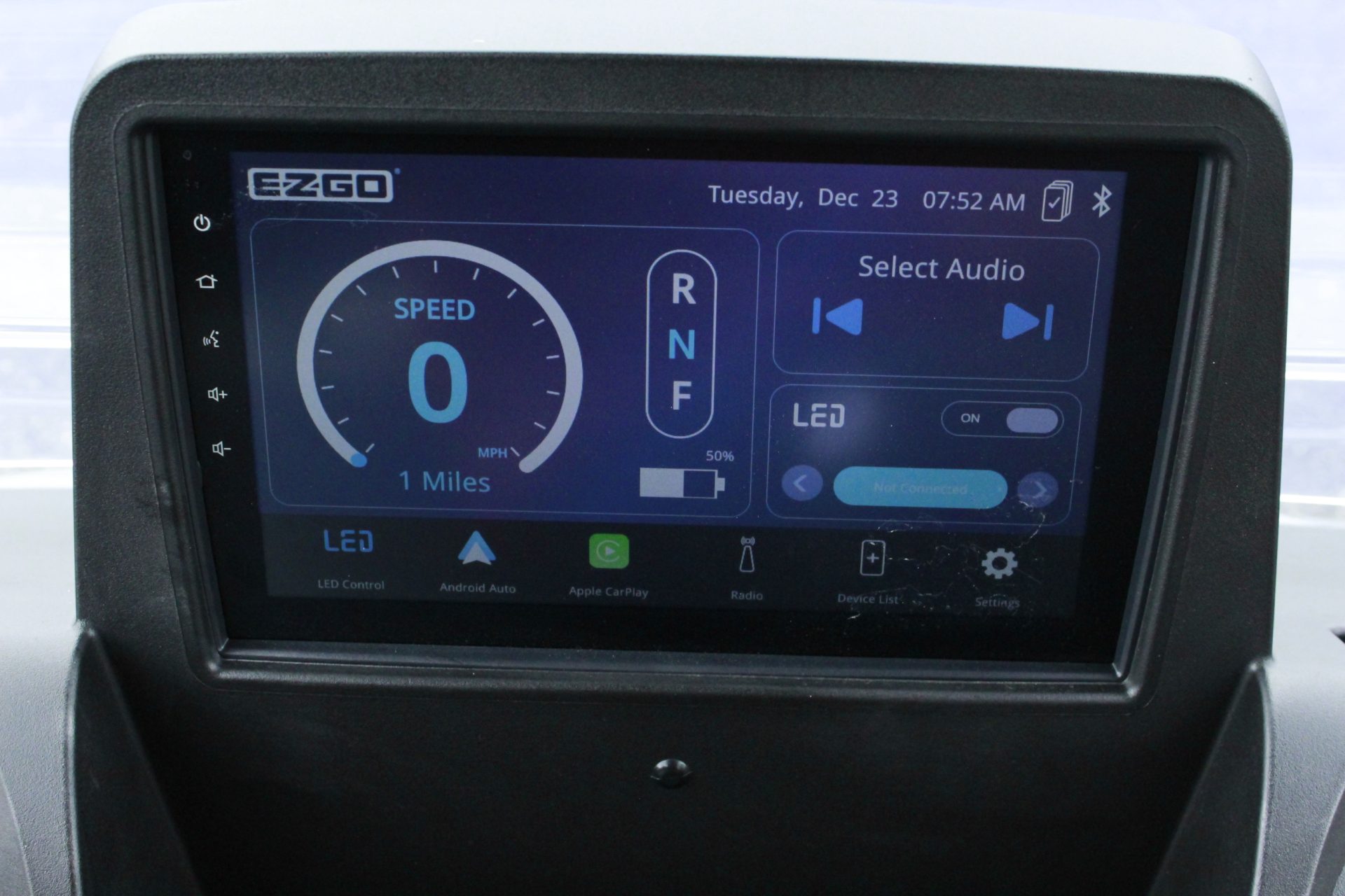 
								2026 E-Z-GO RXV 4 Summit XTL Elite Lithium full									