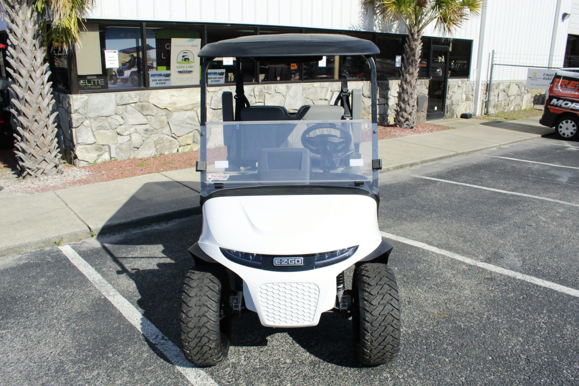 
								2026 E-Z-GO RXV 4 Summit XTL Elite Lithium full									