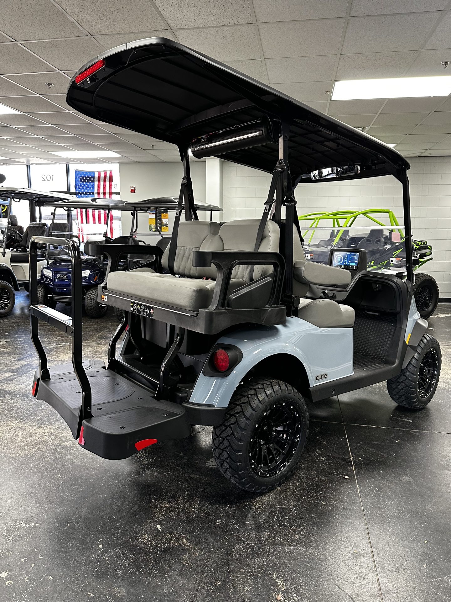 
								2026 E-Z-GO RXV 4 Summit XTL Elite Lithium full									