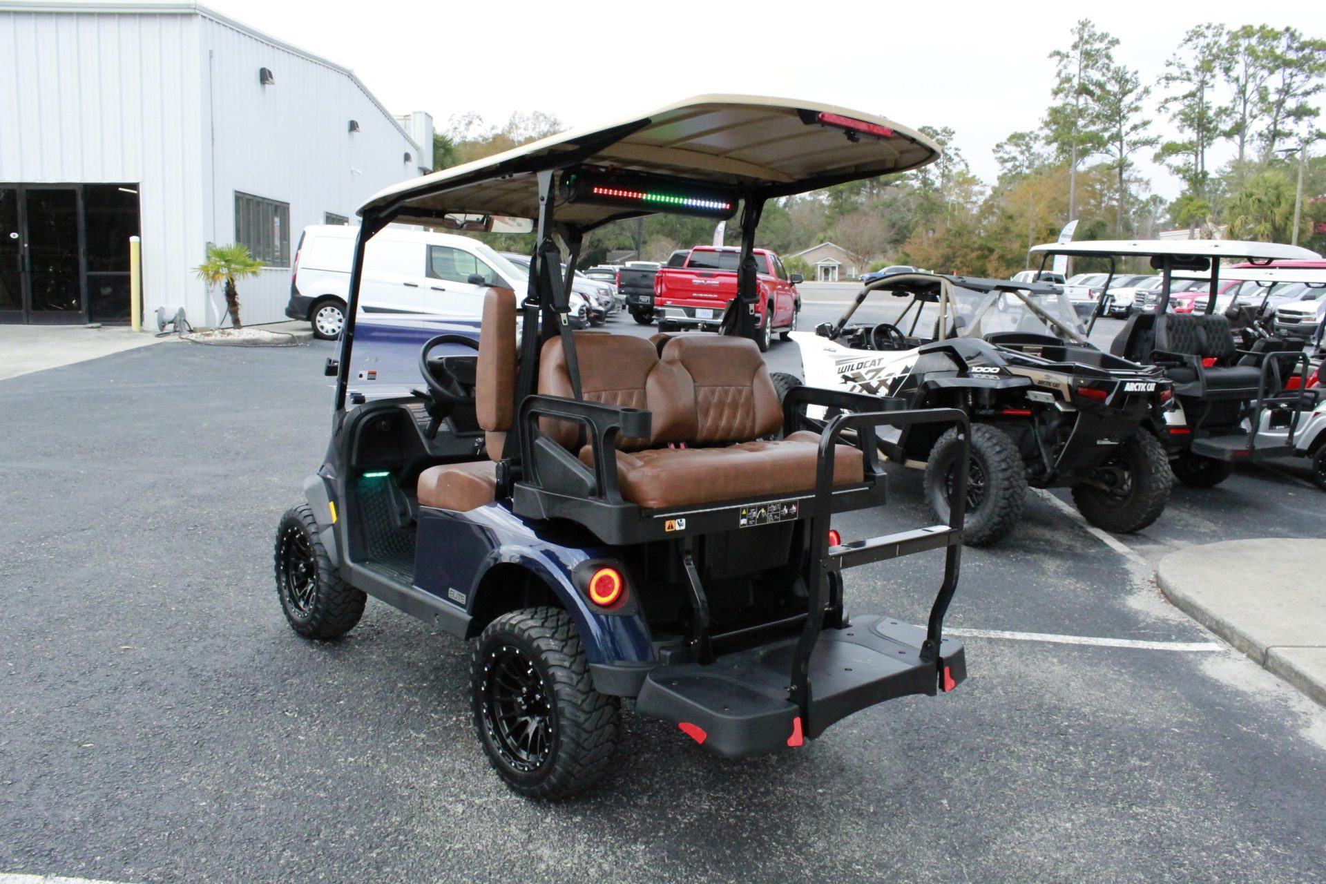 
								2026 E-Z-GO RXV 4 Summit XTL Elite Lithium full									
