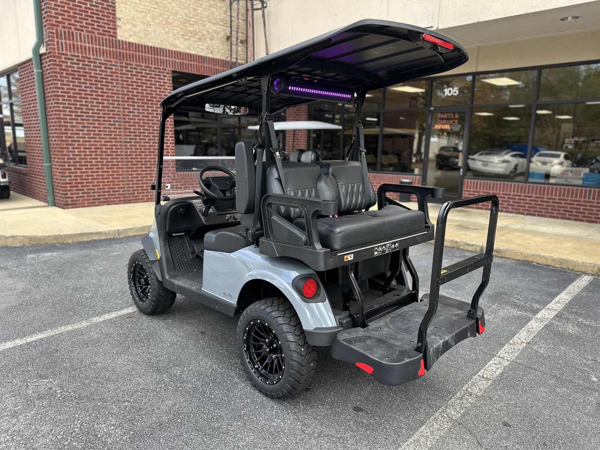 
								2026 E-Z-GO RXV 4 Summit XTL Elite Lithium full									