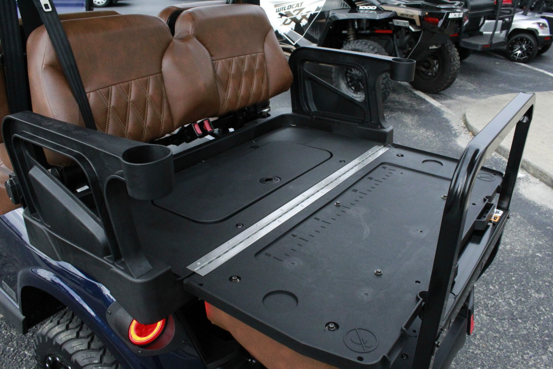 
								2026 E-Z-GO RXV 4 Summit XTL Elite Lithium full									