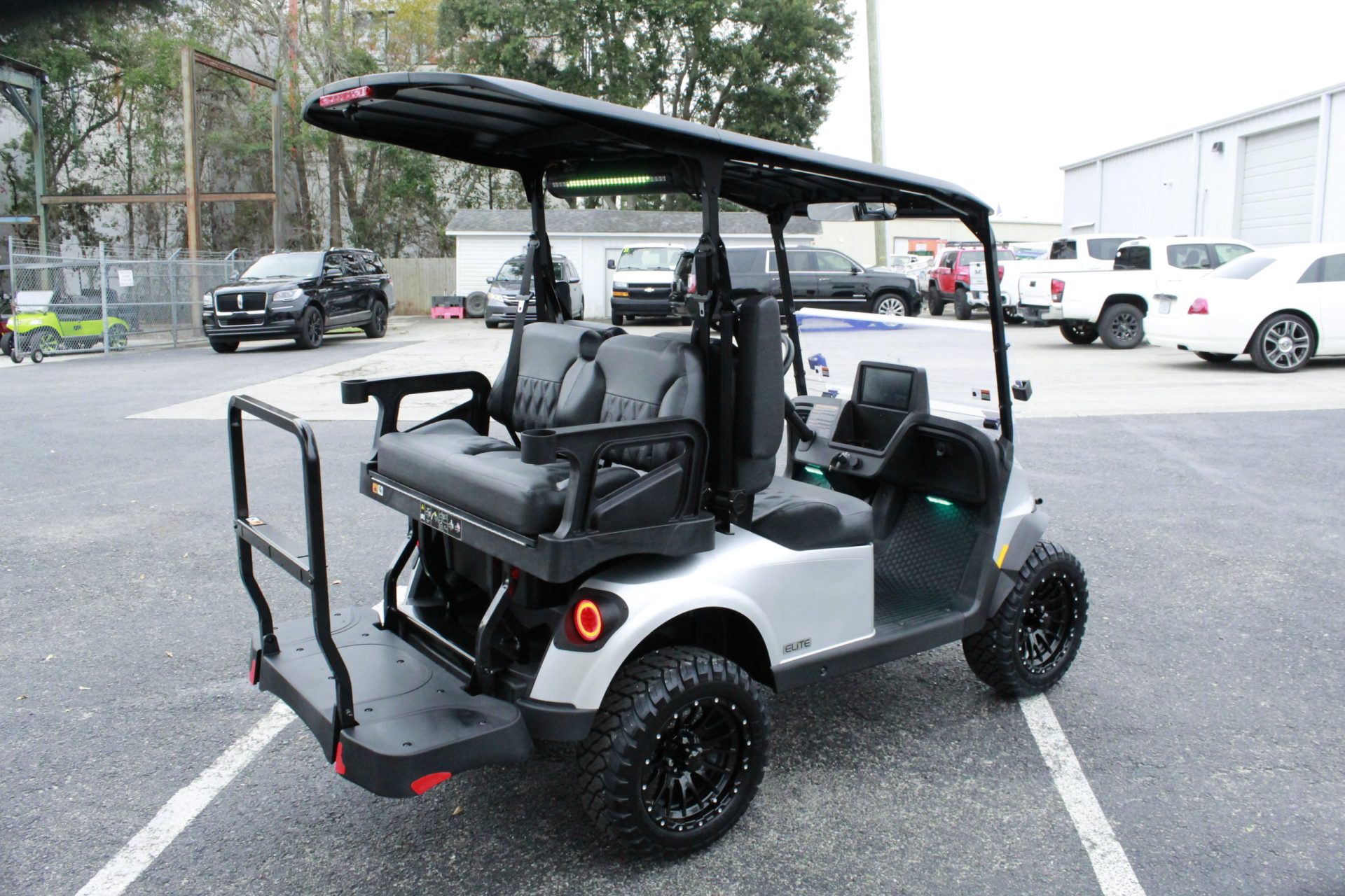 
								2026 E-Z-GO RXV 4 Summit XTL Elite Lithium full									