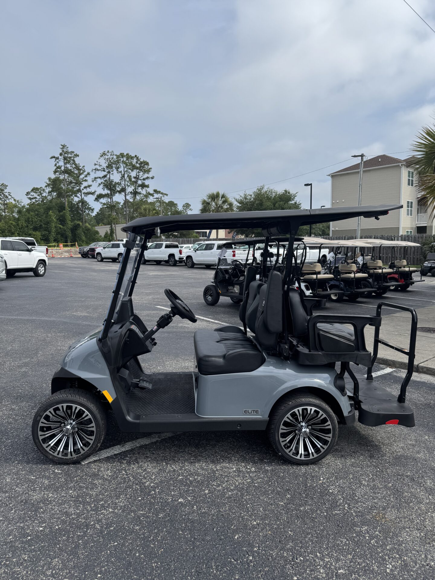 
								2026 E-Z-GO RXV 4 Touring STL Elite Lithium full									