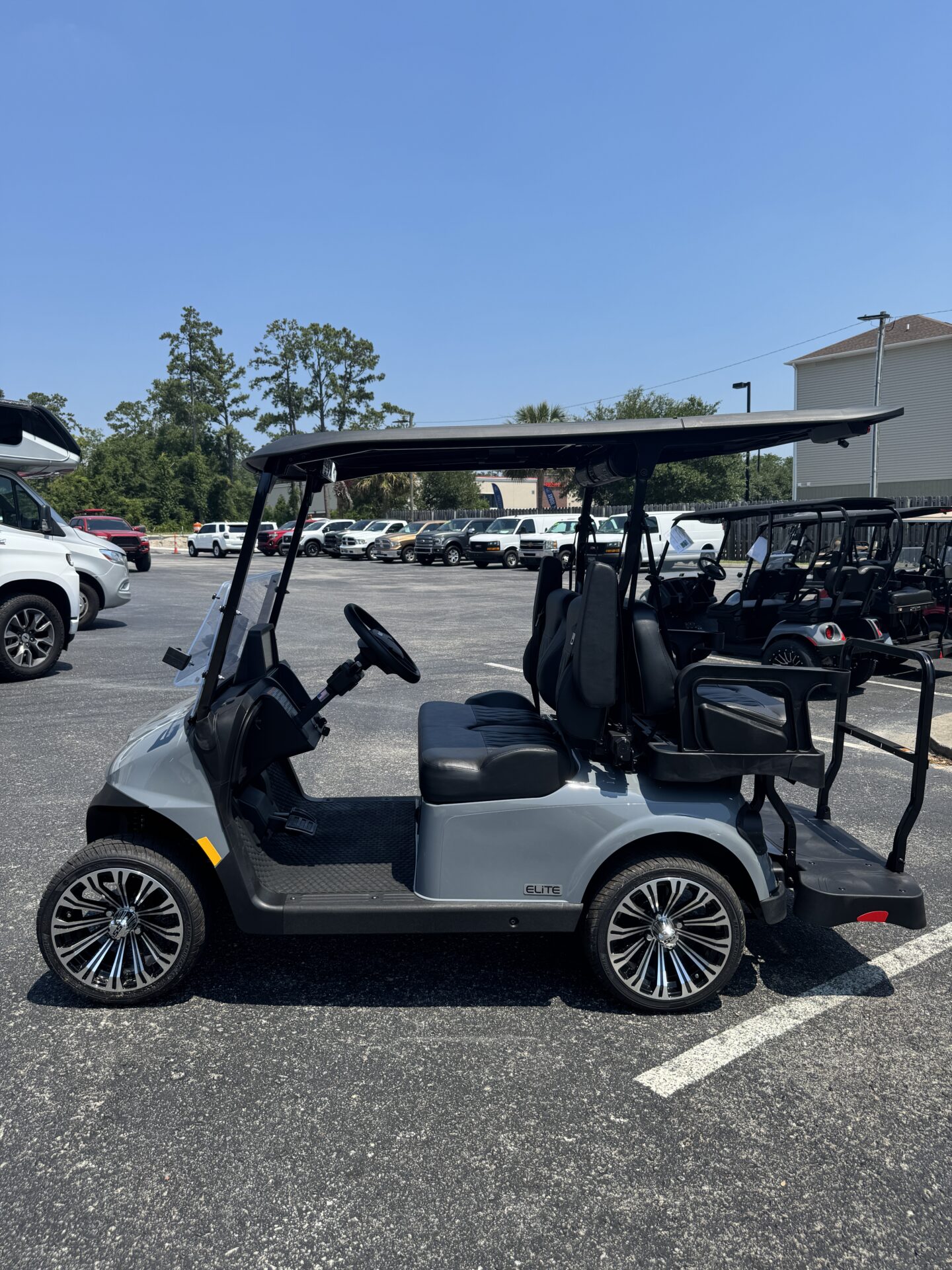 
								2026 E-Z-GO RXV 4 Touring STL Elite Lithium full									