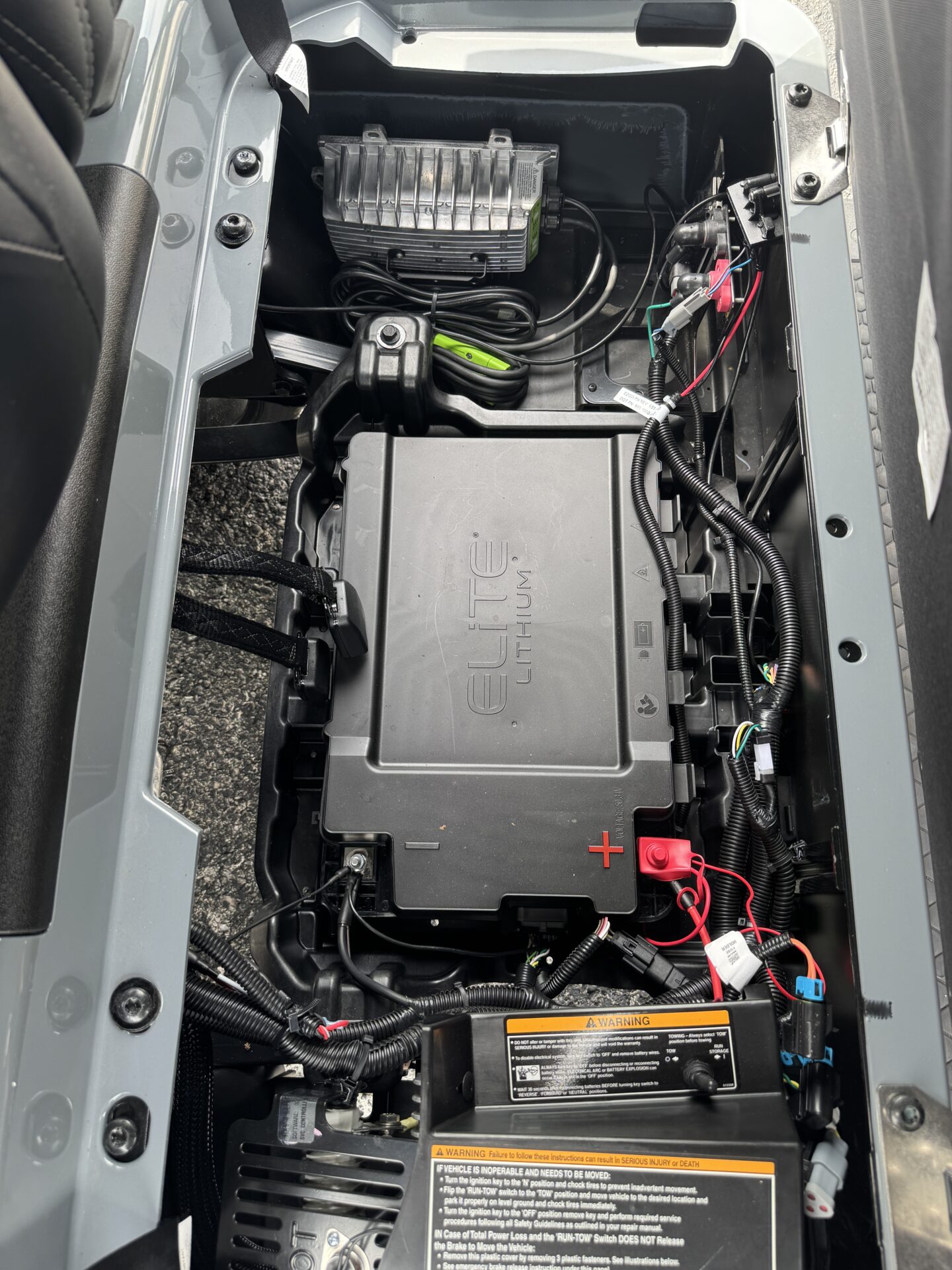 
								2026 E-Z-GO RXV 4 Touring STL Elite Lithium full									