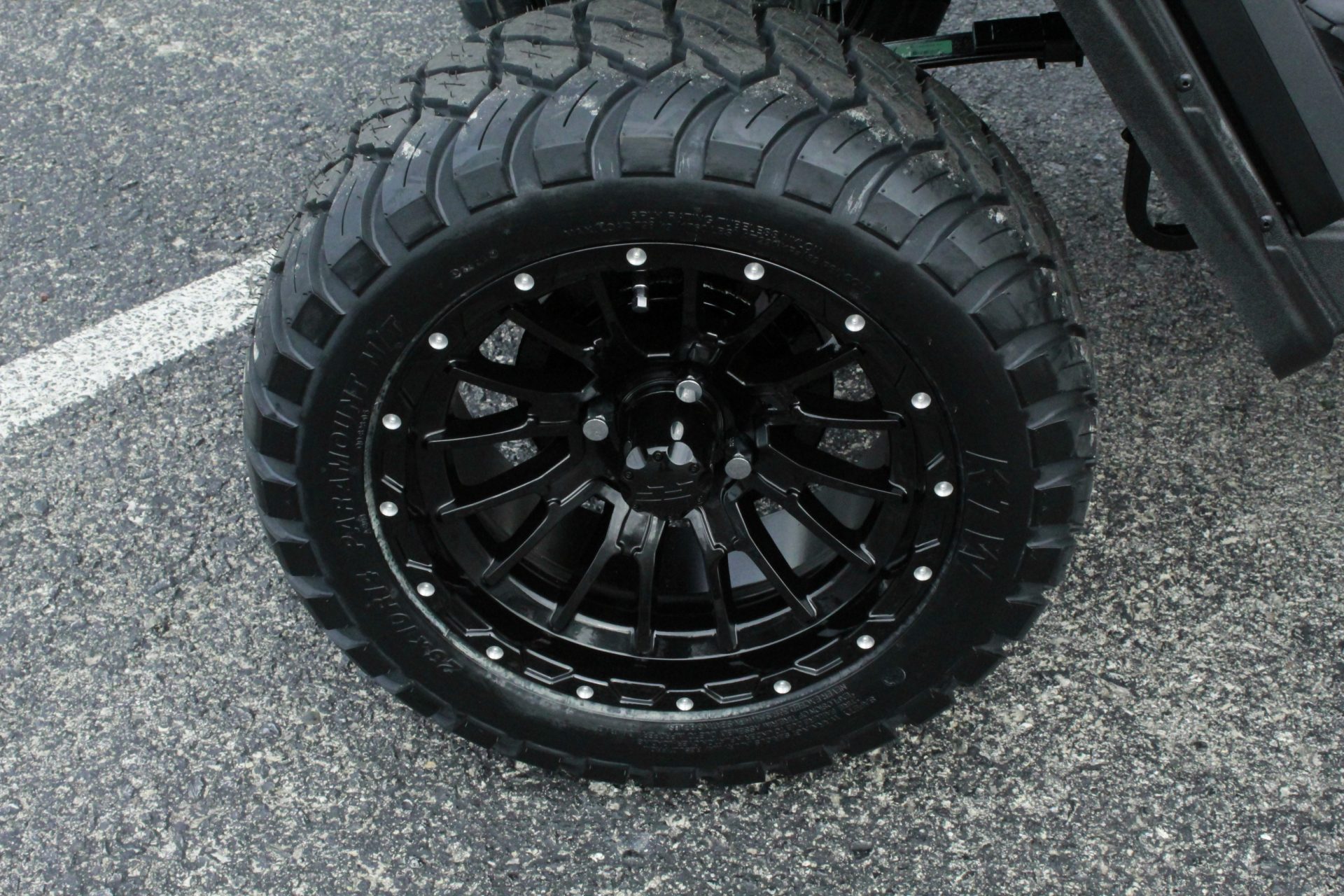 
								2026 E-Z-GO RXV® Gas full									
