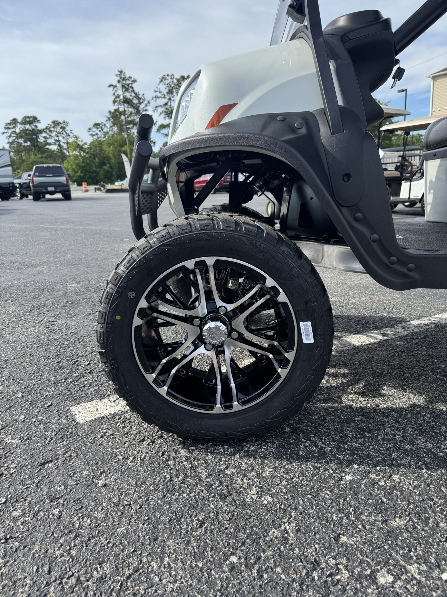 
								2027 Club Car Onward Lifted full									