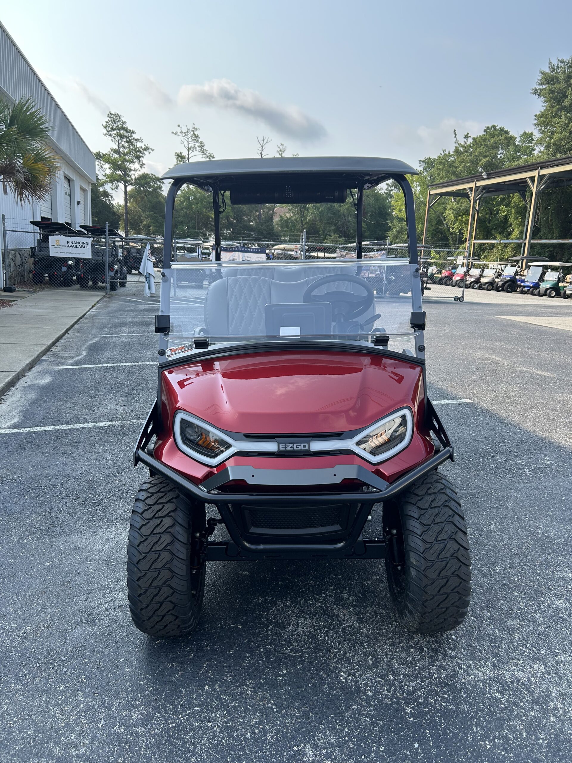 2026 E-Z-GO Express 6 ELiTE Lithium (lifted)
