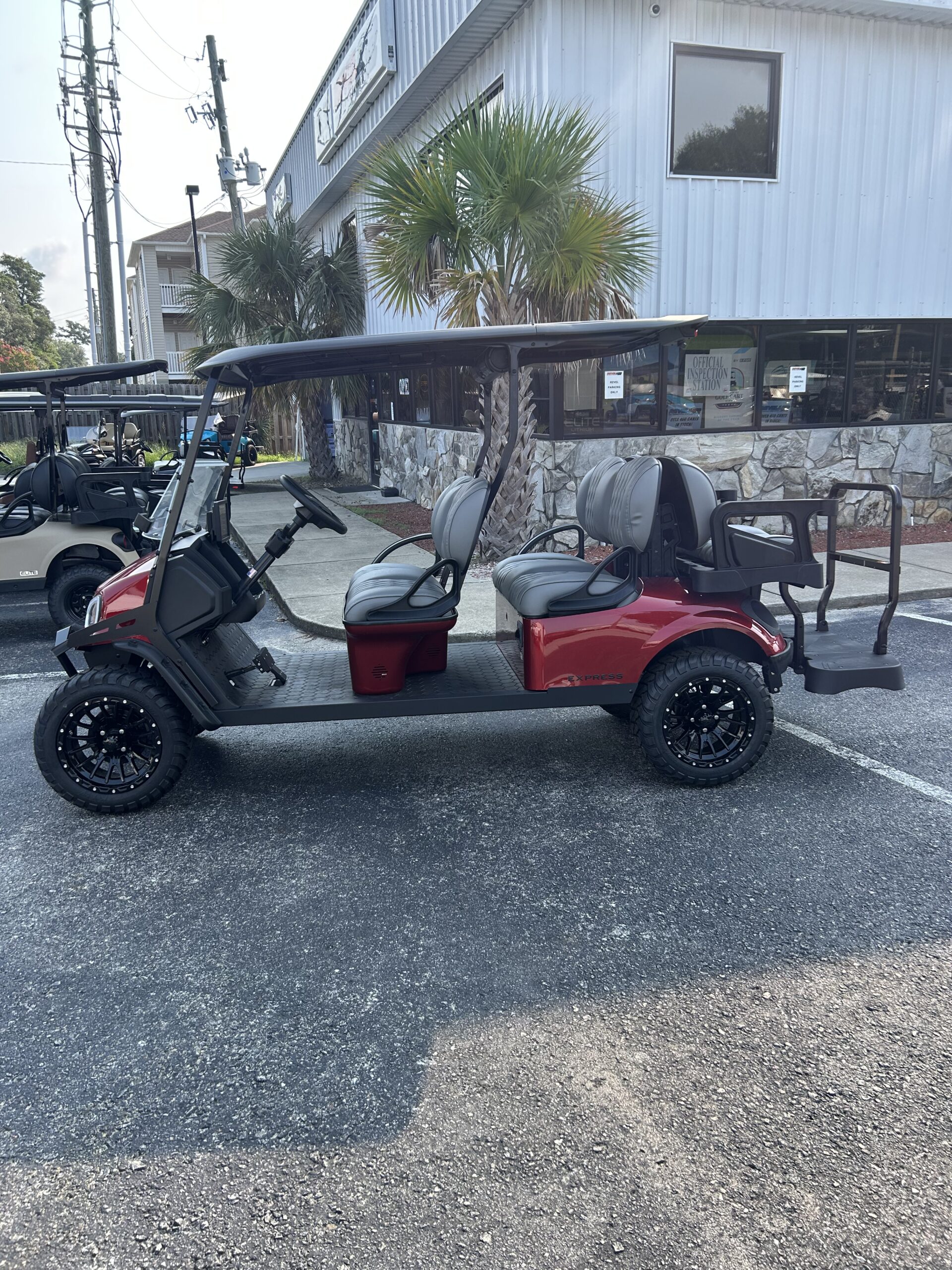2026 E-Z-GO Express 6 ELiTE Lithium (lifted)