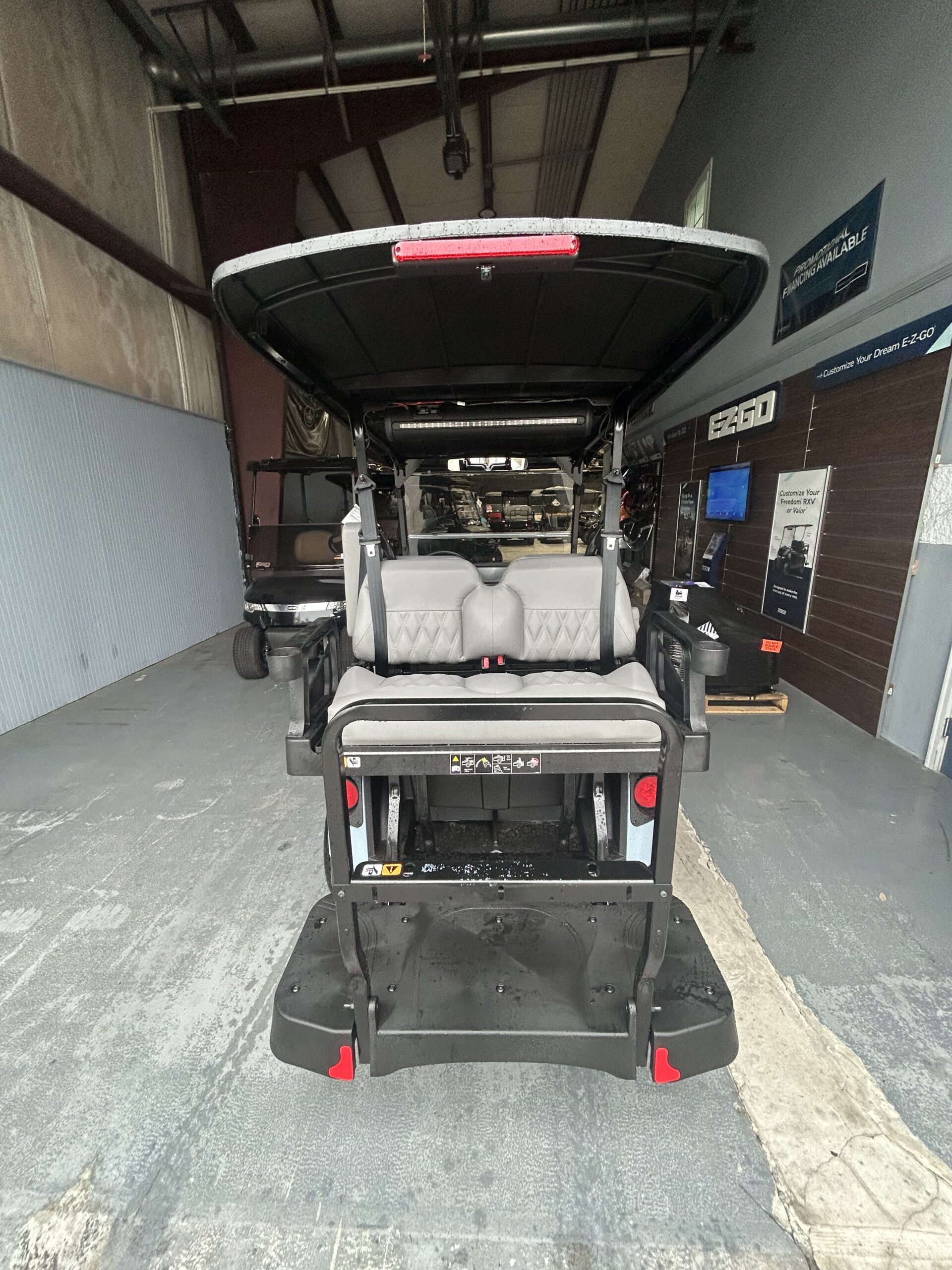 2026 E-Z-GO RXV 4 Touring STL Elite Lithium
