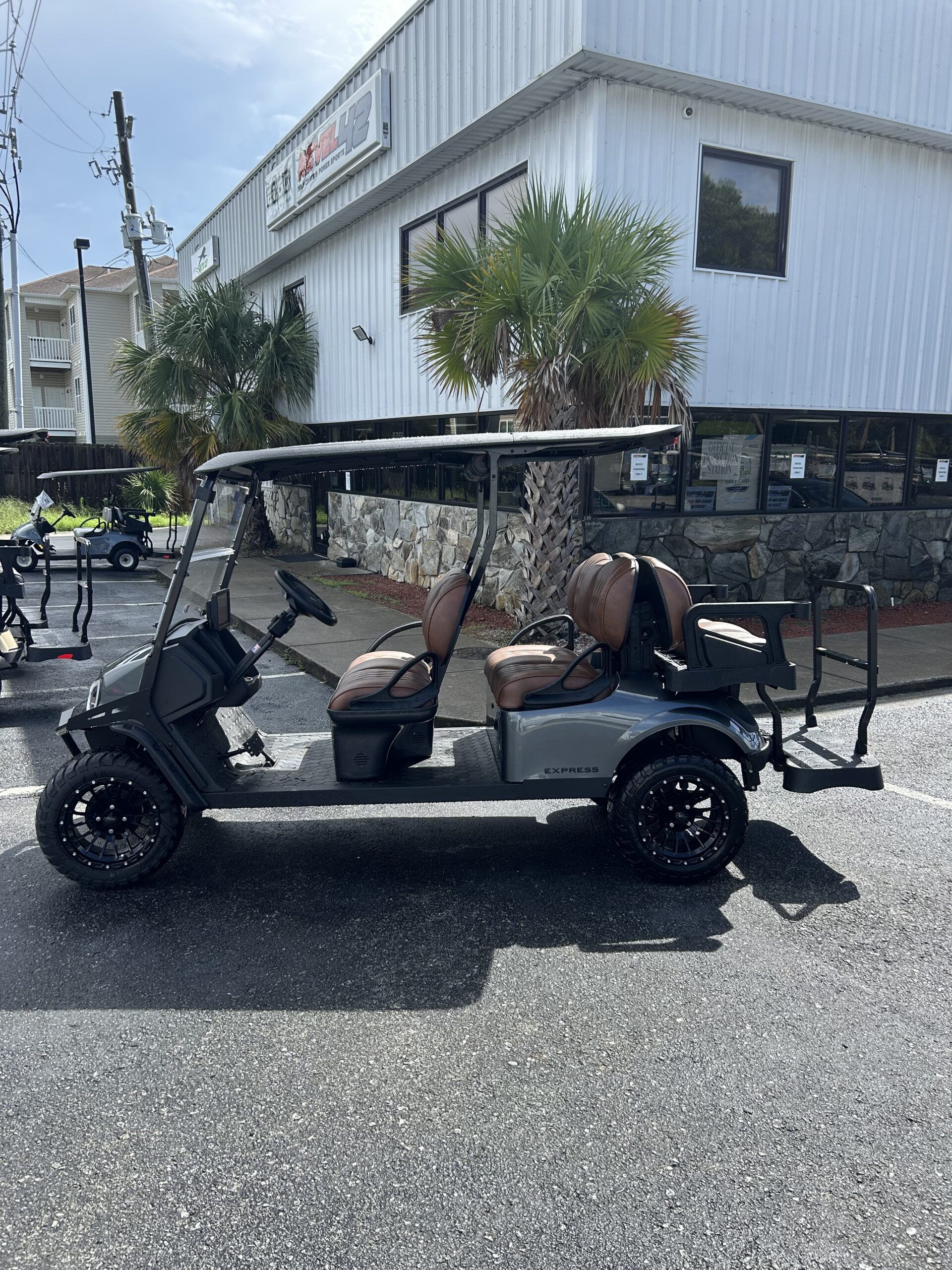 2026 E-Z-GO Express 6 ELiTE Lithium (standard)
