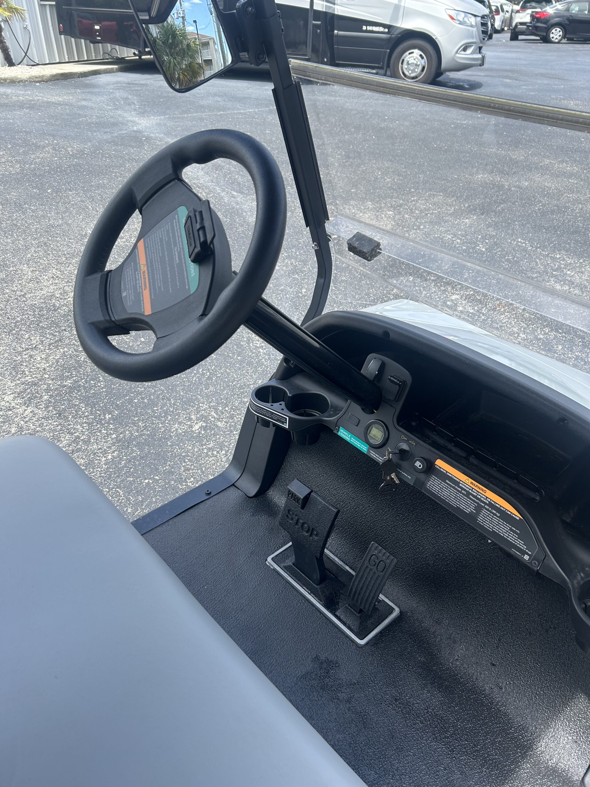 
								Club Car full									