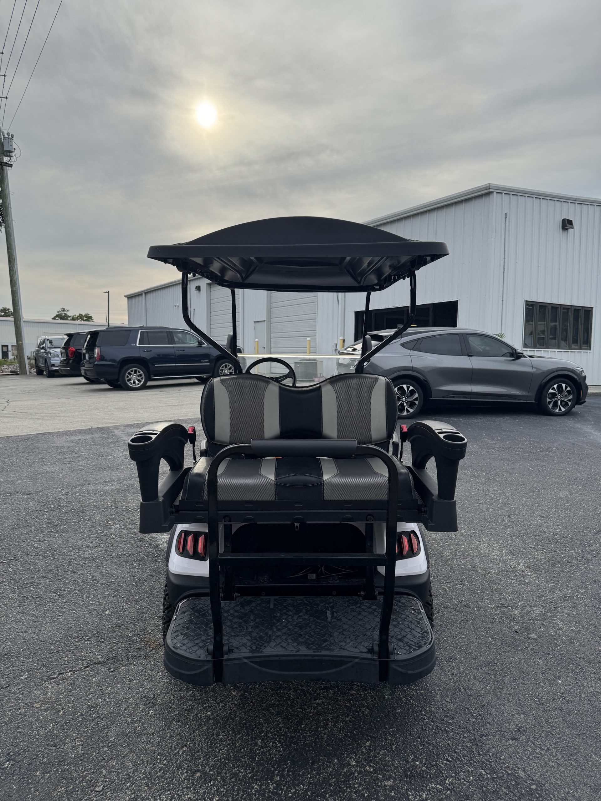 2022 Vivid EV Peak 4L
